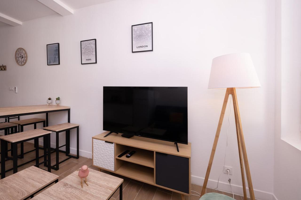 Le Nostradamus - Magnifique Appartement Cours Principal Plein Centre Avec Parking Салон дьо Прованс Екстериор снимка
